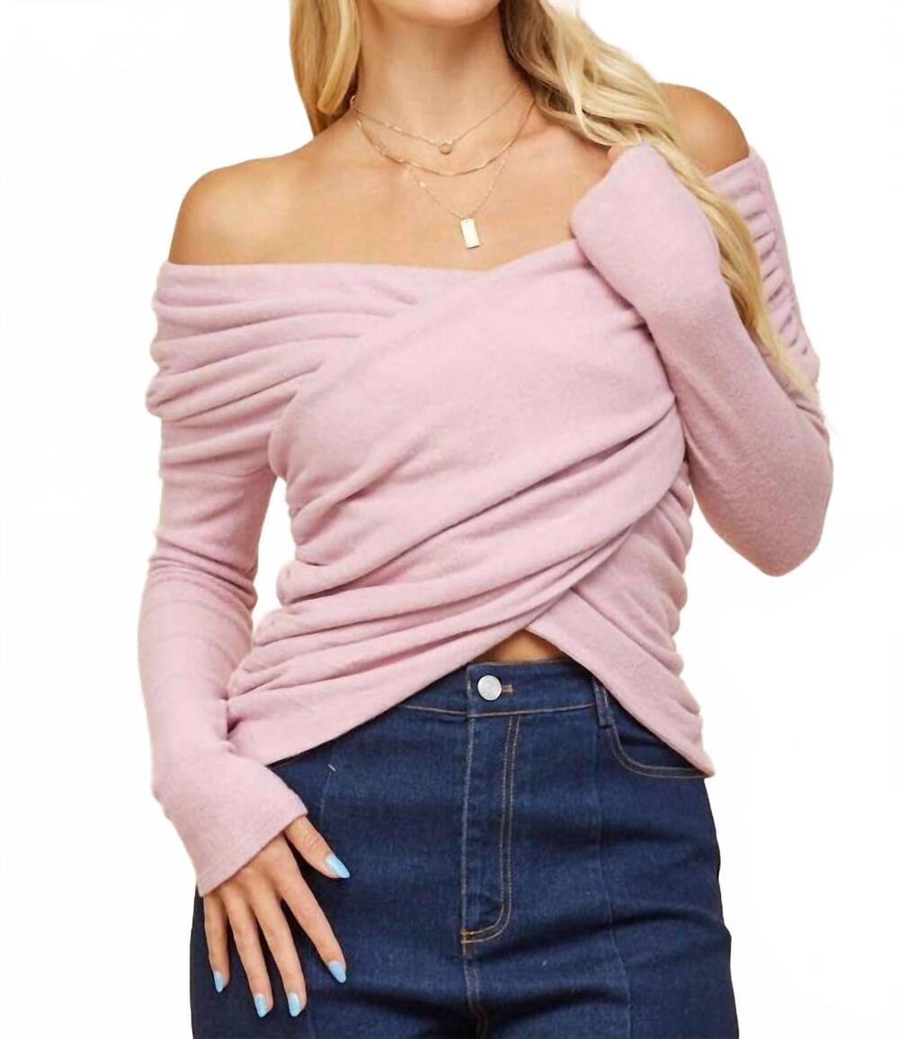 NEW WISTERIA LANE skies off-shoulder top in lilac